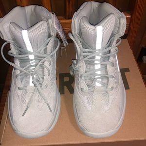 YEEZY DESERT BOOT “Salt”